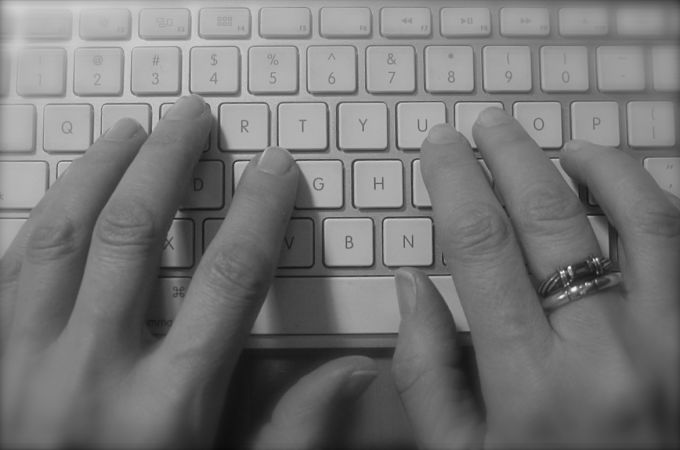 hands-keyboard-bw_opt