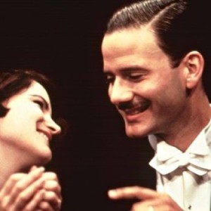 jennifer jason leigh as dorothy parker and campbell-scott as -robert-benchley